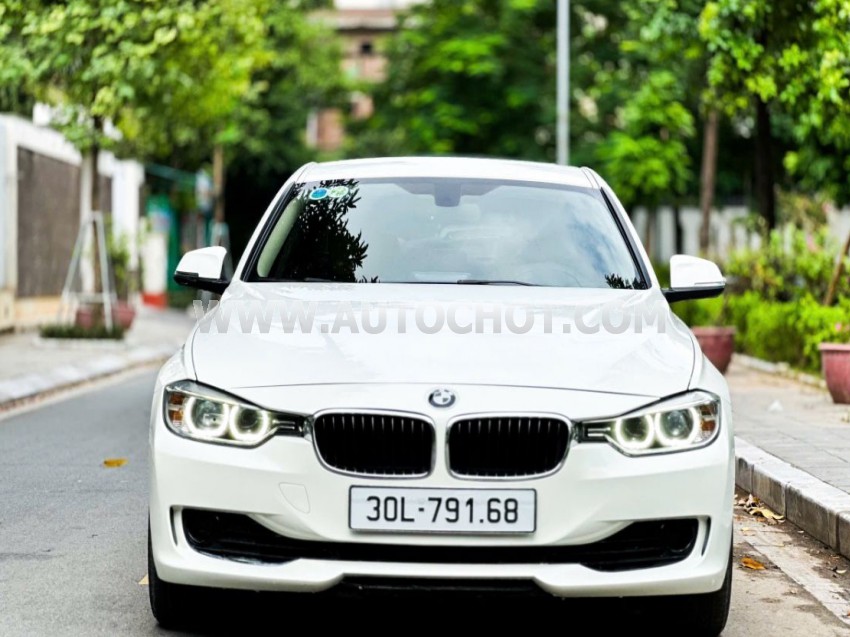 BMW 3 Series 328i 2012