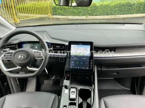 Xe Hyundai Custin Cao Cấp 2.0T 2023