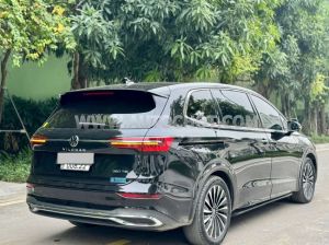 Xe Volkswagen Viloran Luxury 2024