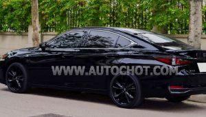 Xe Lexus ES 250 F Sport 2022