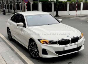 Xe BMW 3 Series 320i Sport Line 2024