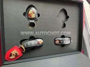 Xe Porsche 718 Boxster 2.0 AT 2024