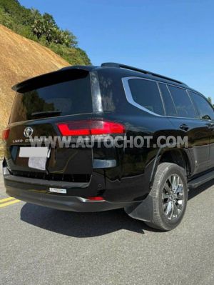 Xe Toyota Land Cruiser 3.5 V6 2023