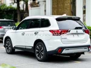 Xe Mitsubishi Outlander 2.0 CVT 2021