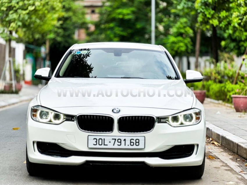 BMW 3 Series 328i 2012