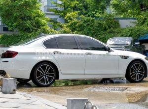 Xe BMW 5 Series 520i 2012