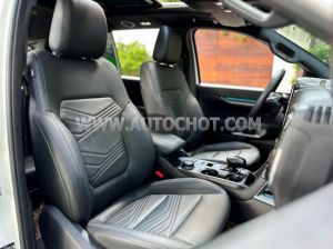 Xe Ford Everest Titanium Plus 2.0L 4x4 AT 2025