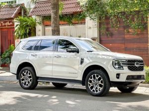 Xe Ford Everest Titanium Plus 2.0L 4x4 AT 2025