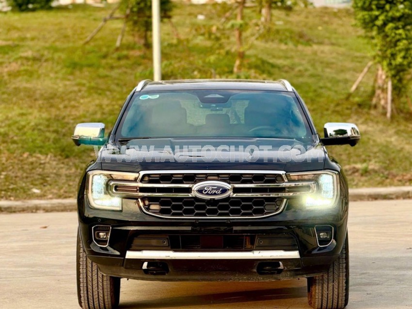 Ford Everest Titanium 2.0L 4x2 AT 2023