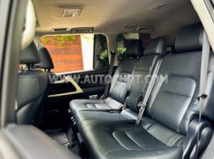 Xe Toyota Land Cruiser 4.6 V8 2019
