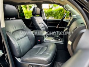 Xe Toyota Land Cruiser 4.6 V8 2019