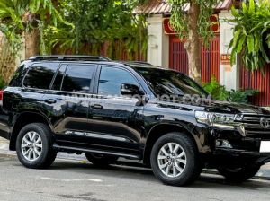 Xe Toyota Land Cruiser 4.6 V8 2019