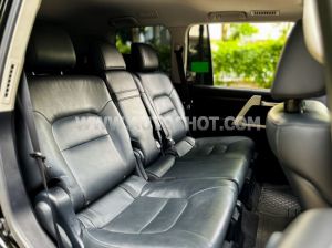 Xe Toyota Land Cruiser 4.6 V8 2019