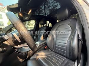 Xe Mercedes Benz C class C300 AMG 2020