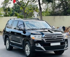 Xe Toyota Land Cruiser 4.6 V8 2019