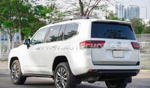 Xe Toyota Land Cruiser 3.5 V6 2025