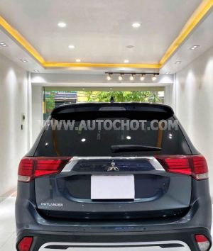 Xe Mitsubishi Outlander 2.0 CVT 2021