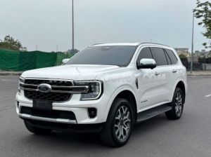 Xe Ford Everest Titanium 2.0L 4x2 AT 2025