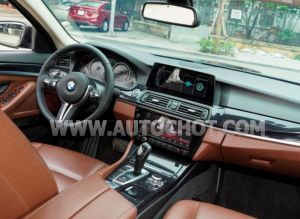 Xe BMW 5 Series 520i 2016