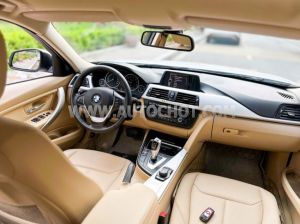 Xe BMW 3 Series 328i 2012