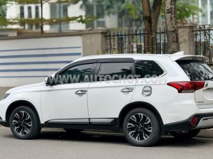 Xe Mitsubishi Outlander Premium 2.0 CVT 2021