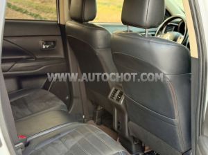 Xe Mitsubishi Outlander 2.0 CVT 2022