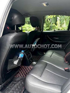 Xe BMW 3 Series 320i 2018