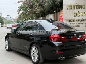 Xe BMW 5 Series 520i 2016