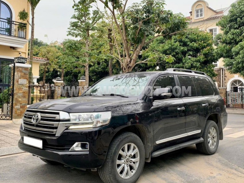 Toyota Land Cruiser VX 4.6 V8 2016