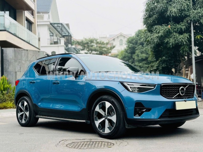 Volvo XC40 Ultimate B5 AWD 2023