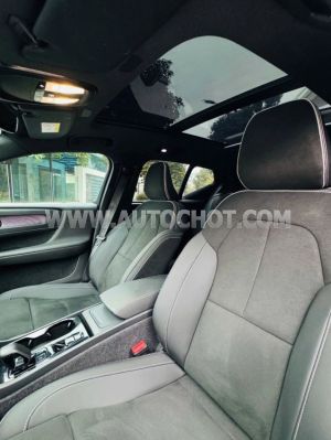 Xe Volvo XC40 Ultimate B5 AWD 2023