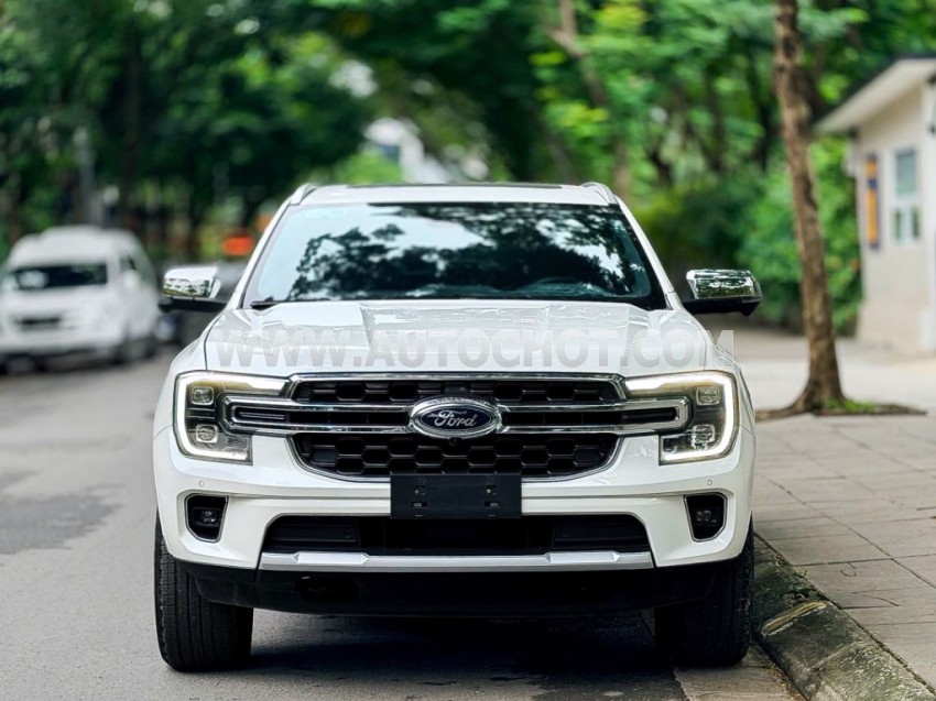 Xe Ford Everest Titanium Plus 2.0L 4x4 AT 2024