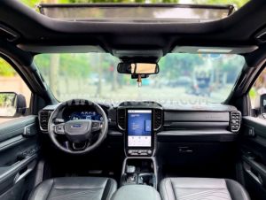 Xe Ford Everest Titanium Plus 2.0L 4x4 AT 2024