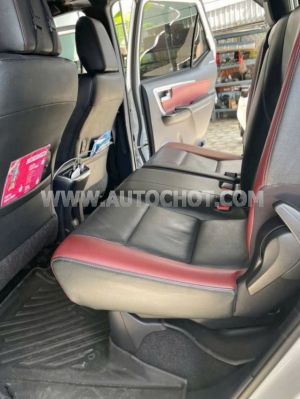 Xe Toyota Fortuner Legender 2.4L 4x2 AT 2024