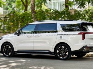 Xe Kia Carnival Signature 2.2D 2024
