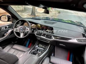Xe BMW X7 xDrive40i M Sport 2022