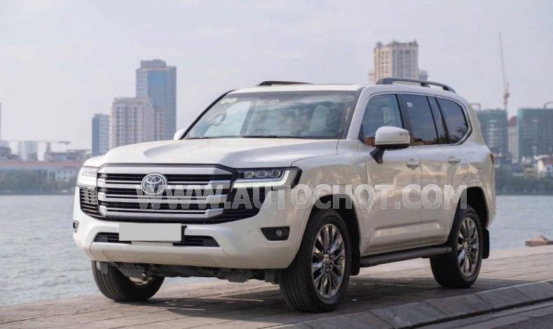 Toyota Land Cruiser 3.5 V6 2025