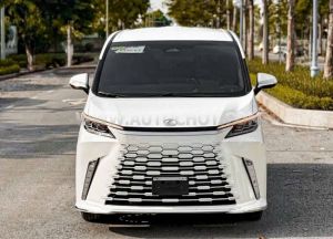 Xe Lexus LM 500h 2024