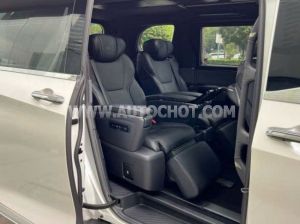 Xe Lexus LM 500h 2024