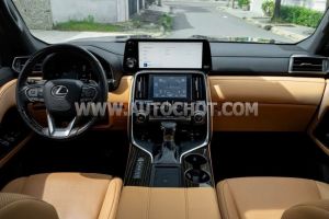 Xe Lexus LX 600 Urban 2025