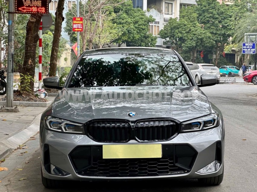 Xe BMW 3 Series 330i M Sport 2024