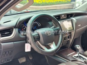 Xe Toyota Fortuner 2.4G 4x2 AT 2018