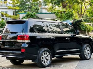 Xe Toyota Land Cruiser VX 4.6 V8 2019