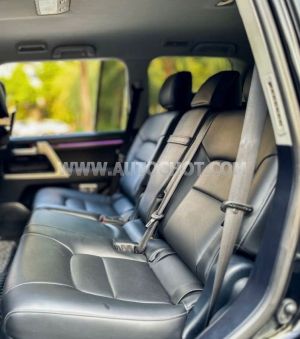 Xe Toyota Land Cruiser VX 4.6 V8 2019