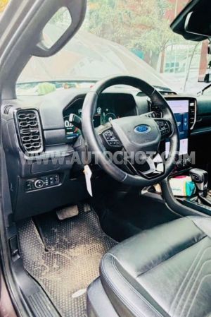 Xe Ford Everest Titanium 2.0L 4x2 AT 2023