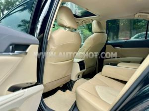 Xe Toyota Camry 2.5Q 2021