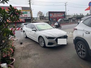 Xe Audi A7 55 TFSI Quattro 2021