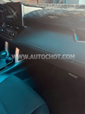 Xe Toyota Corolla Cross 1.8V 2025