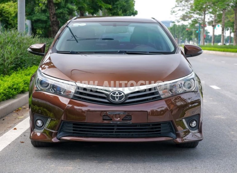Toyota Corolla altis 2.0V 2015