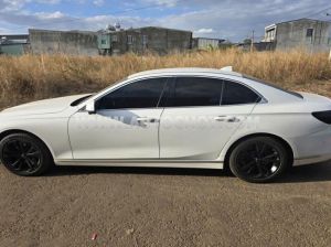 Xe VinFast Lux A 2.0 Plus 2.0 AT 2021